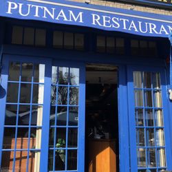 Putnam Restaurant - Great style ~ blue inspiration
