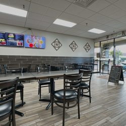 La Unica - Dining area