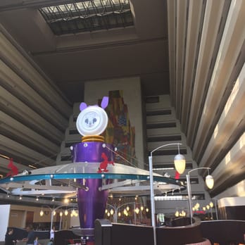 Chef Mickey's - Inside the restaurant - American Near Me - Lake Buena Vista, Florida