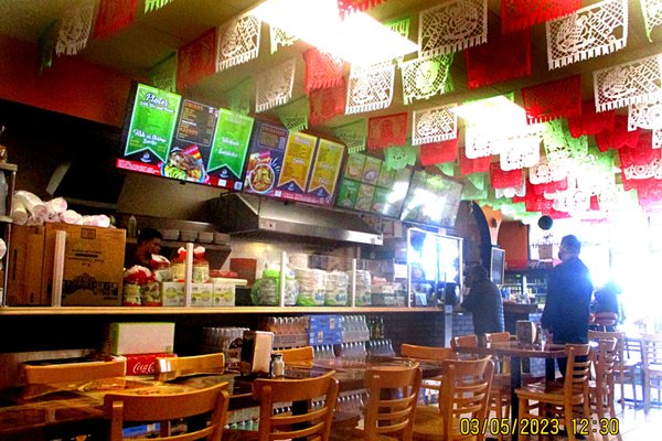 Los Cuates Taqueria by null