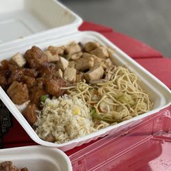 Maruta Shoten - Chinese Build Your Own Bowl - IG: @nelson_eats