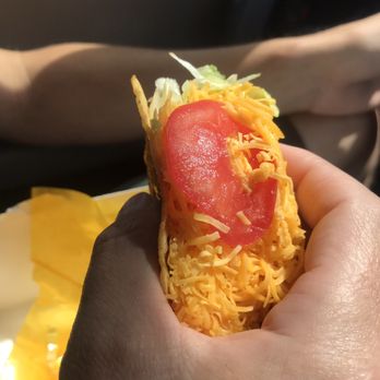 Del Taco - $1.89 barstow taco; ground beef, a load of cheese & tomato slice. - Fast Food Near Me - Barstow, California
