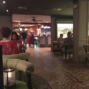 Gaido's - Looking back toward the bar from the lounge - Seafood Near Me - Galveston, Texas Gaido's - Looking back toward the bar from the lounge - Seafood Near Me - Galveston, Texas