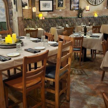 Buonarroti Ristorante - Restaurant interioe - Italian Near Me - Lincoln, California