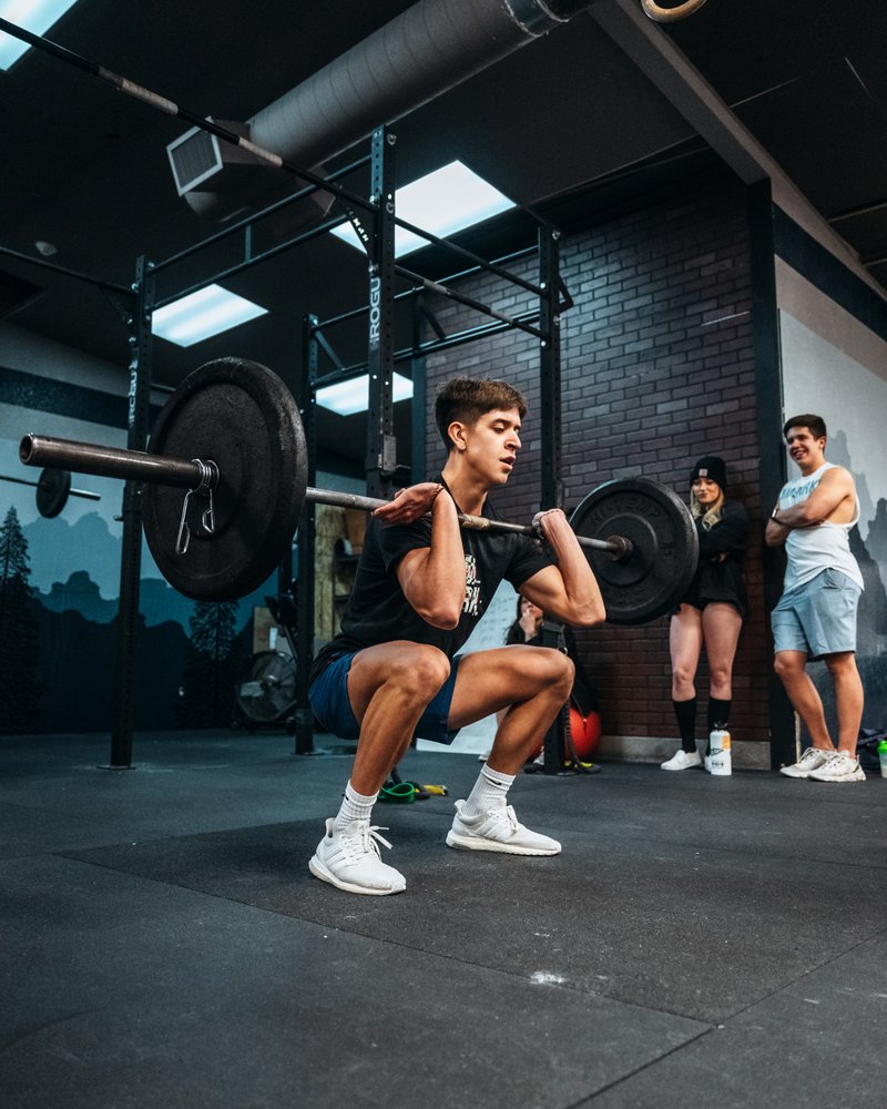 Double Diamond CrossFit Logo