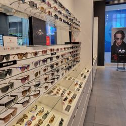 Sunglass Hut