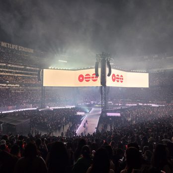 Metlife Stadium - Stadiums & Arenas Near Me - East Rutherford, New Jersey
