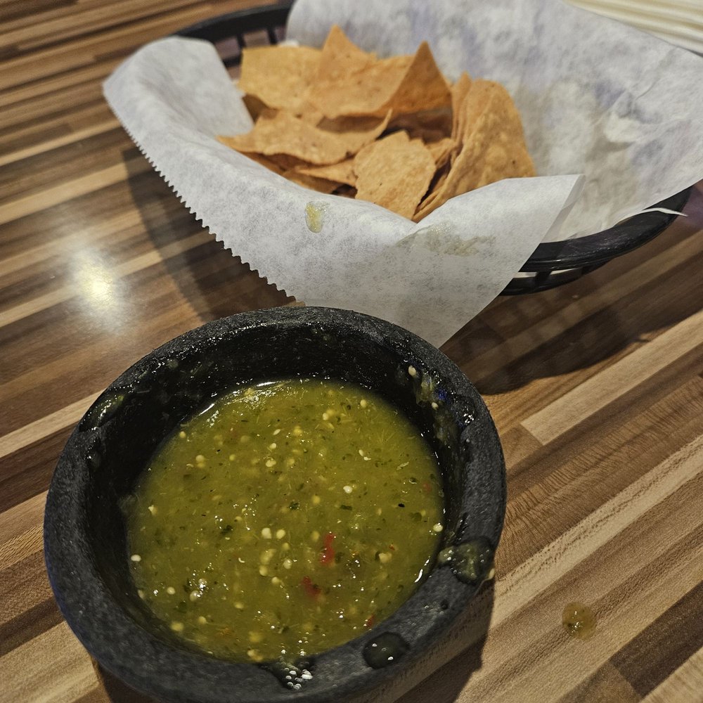 Green salsa is so good Green salsa is so good