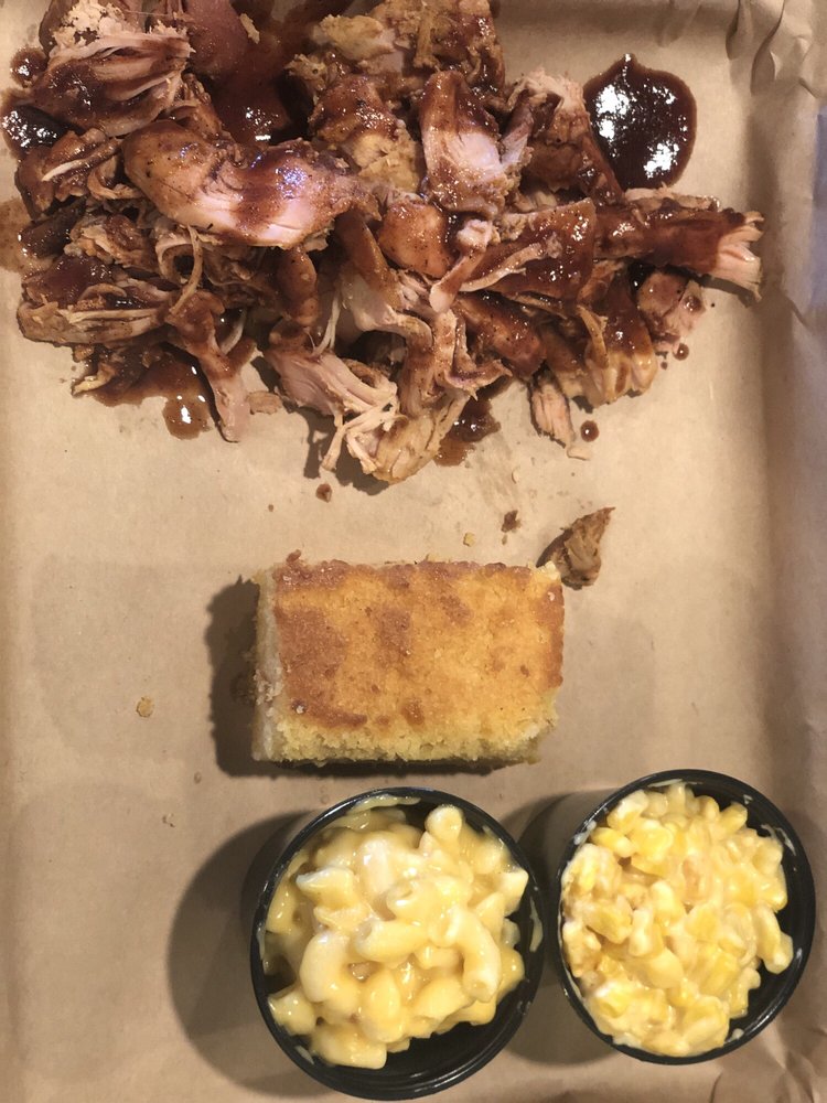 WHOLE HOG CAFE 38 Photos & 106 Reviews Barbeque 67 N Main St