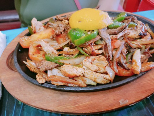 El Tapatío by null