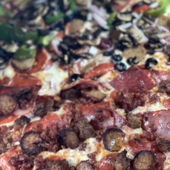 Cafe Bambino's - Close Up Pizza Money Shot - Chicken Wings Near Me - Pasadena, California
