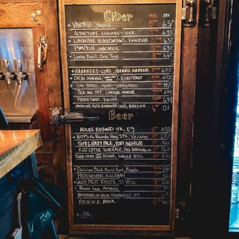 Bushel & Bee Taproom - Cideries Near Me - Leavenworth, Washington Bushel & Bee Taproom - Cideries Near Me - Leavenworth, Washington