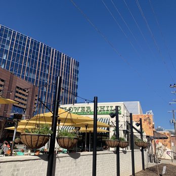 Flower Child - Super Cute Exterior - Salad Near Me - Charlotte, North Carolina