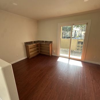 La Clean House - Home Cleaning Near Me - San Diego, California La Clean House - Home Cleaning Near Me - San Diego, California
