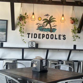 TidePoole's - Inside - Breakfast & Brunch Near Me - Newport Beach, California