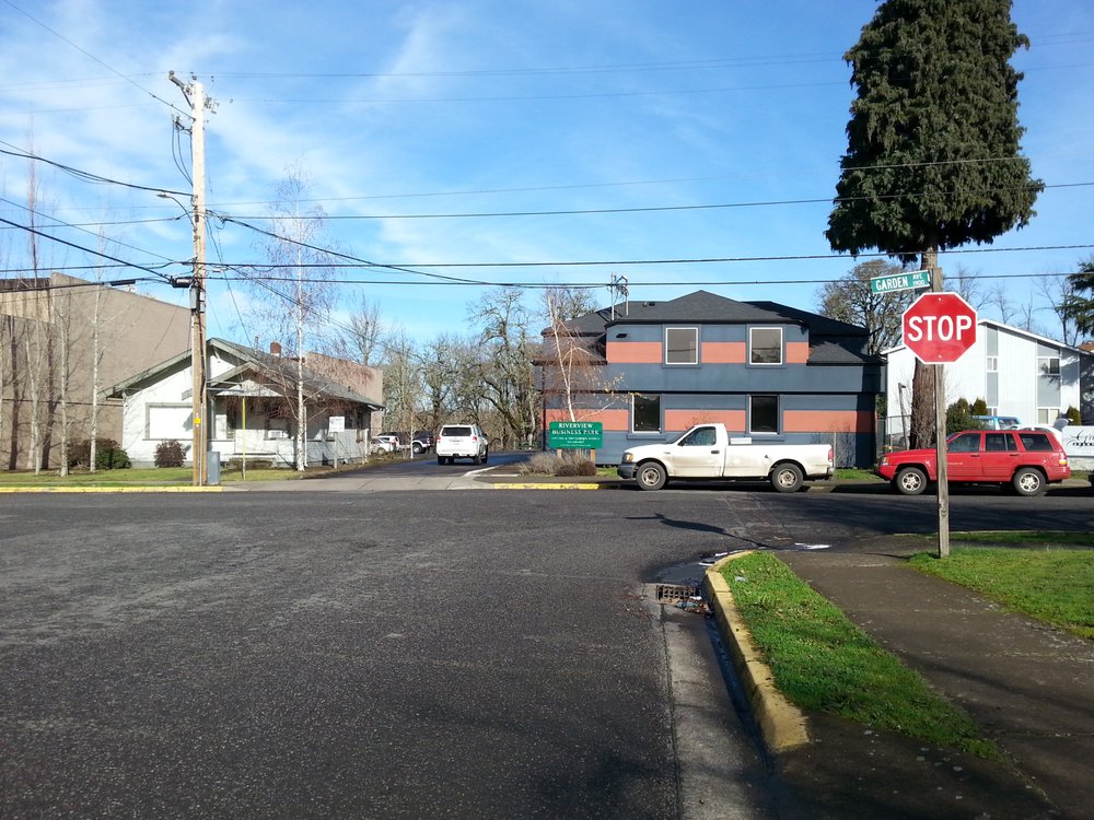 Kris Topaz MA, LMFT - grief counselor in Eugene, OR