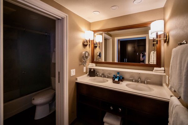 Disney's Yacht Club Resort by null