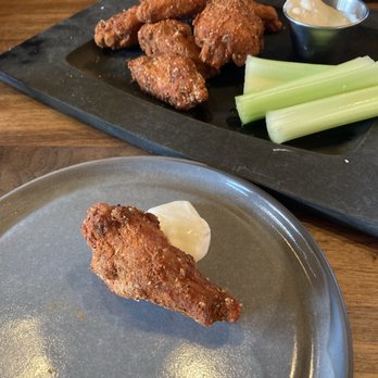 Baldamar - Dry rub chicken wings - New American Near Me - Roseville, Minnesota
