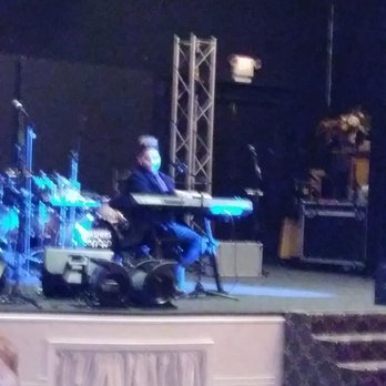 W Has Crusade For Children - Jackson Snelling performing for the Crusade For Children Auction sponsored by CBWRA at the Grand in New Albany - Television Stations Near Me - Louisville, Kentucky W Has Crusade For Children - Jackson Snelling performing for the Crusade For Children Auction sponsored by CBWRA at the Grand in New Albany - Television Stations Near Me - Louisville, Kentucky