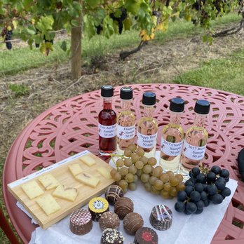 Magnus Ridge Winery - a variety of cheeses, grapes, and jams - Wineries Near Me - Rock Stream, New York Magnus Ridge Winery - a variety of cheeses, grapes, and jams - Wineries Near Me - Rock Stream, New York