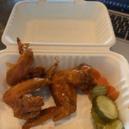 Buffalo 3 whole wings