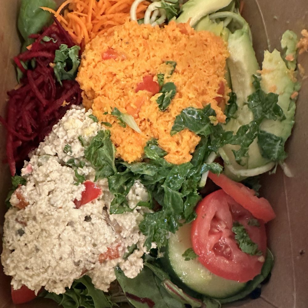 Stuff I Eat - Salad with "chicken" salad (tofu) and "tuna" salad (made of carrots) - Vegan Near Me - Inglewood, California Stuff I Eat - Salad with "chicken" salad (tofu) and "tuna" salad (made of carrots) - Vegan Near Me - Inglewood, California