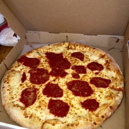 2xl Plain Pizza and 20 Piece Buffalo Wings and Soda, 2 L