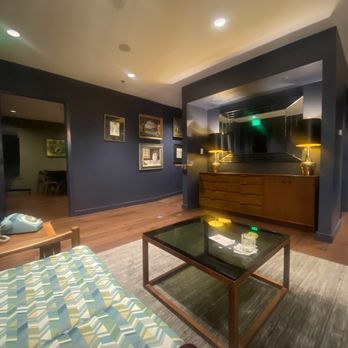 The Ruby Hotel & Bar - One view inside the bar - Hotels Near Me - Round Rock, Texas The Ruby Hotel & Bar - One view inside the bar - Hotels Near Me - Round Rock, Texas