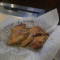 Appian Way Cafe & Lounge - Honey garlic parm