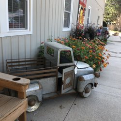 Sugar Shack Country Candles - Outside display