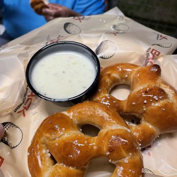 Back 9 Golf & Entertainment - Pretzels - Bars Near Me - Indianapolis, Indiana