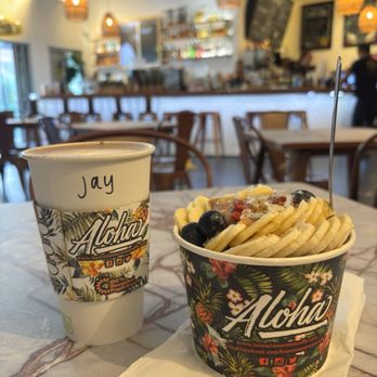 Hawaiian Aroma Caffe - Açaí bowl + Mocha - Cafes Near Me - Honolulu, Hawaii Hawaiian Aroma Caffe - Açaí bowl + Mocha - Cafes Near Me - Honolulu, Hawaii