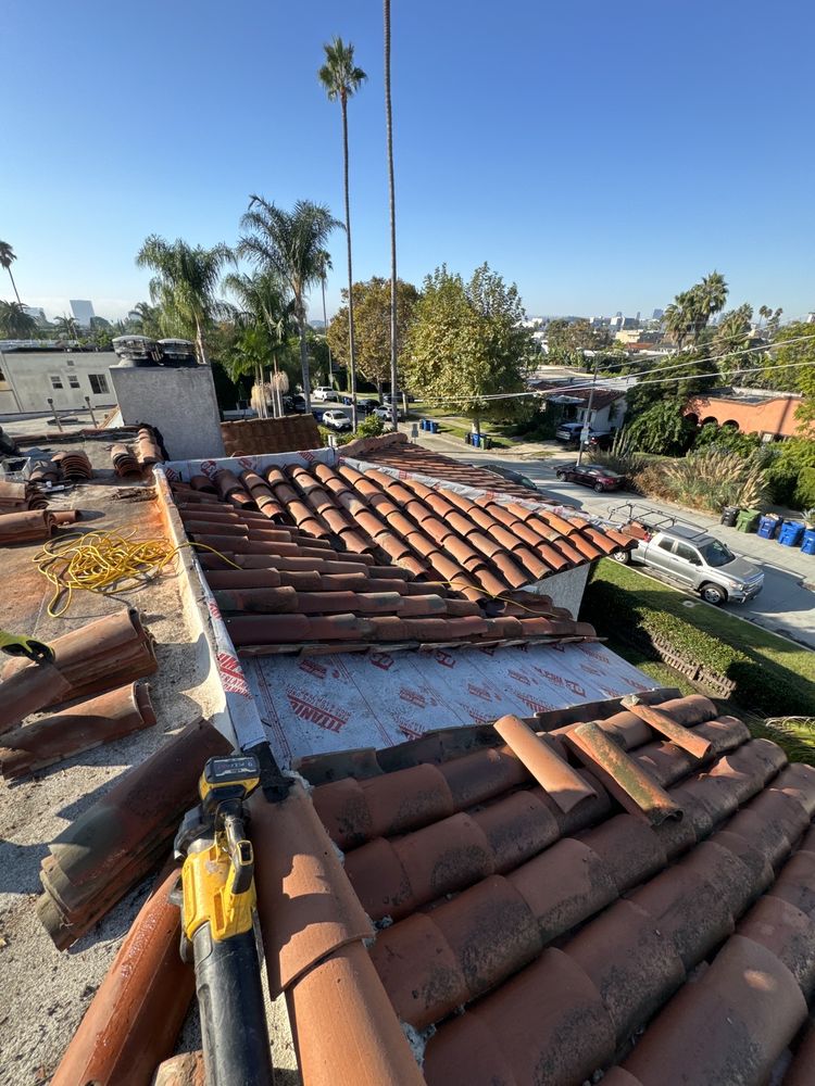 Slide of Quiroz And Sons Roofing