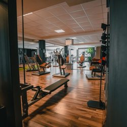 EMPIRE FITNESS - Empire Fitness Bad Salzuflen