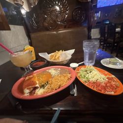 Del Sol Mexican Restaurant - Chili Rellenos and the extra toppings.  Delicious!!!