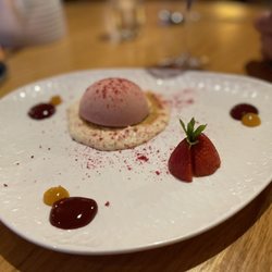 Chart House Restaurant - Rhubarb parfait Dessert