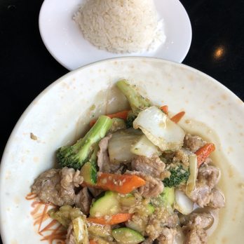 Thai72 - Sauteed Mixed Vegetables with pork Lunch Special - Thai Near Me - New York, New York