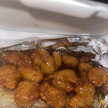 Two Asians & A Grill - Cracking orange chicken - Food Trucks Near Me - Tampa, Florida
