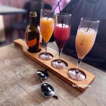 Hollywood Beach Cafe - Breakfast & Brunch Near Me - Oxnard, California Hollywood Beach Cafe - Breakfast & Brunch Near Me - Oxnard, California