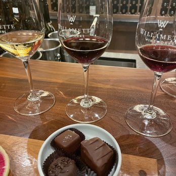 Willamette Wineworks - Snooks chocolate pairing. - Wineries Near Me - Folsom, California Willamette Wineworks - Snooks chocolate pairing. - Wineries Near Me - Folsom, California