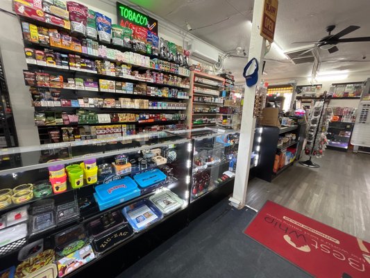 best cigarette shop Cool Smoke Shop, 3006 State Hwy 49, Ste F, Cool, CA 95614, US