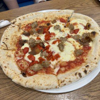Gusto Pizzeria - The Louie Pizza - Pizza Near Me - Oak Ridge, North Carolina Gusto Pizzeria - The Louie Pizza - Pizza Near Me - Oak Ridge, North Carolina