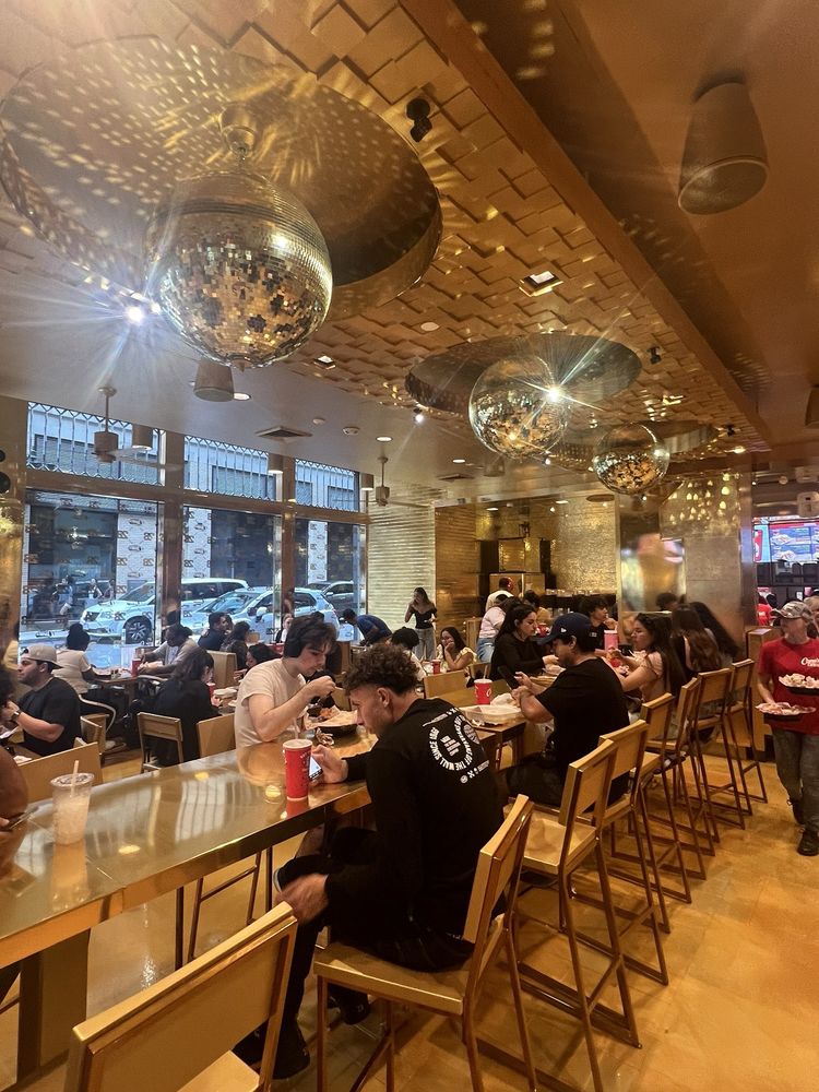 Raising Cane's Chicken Fingers