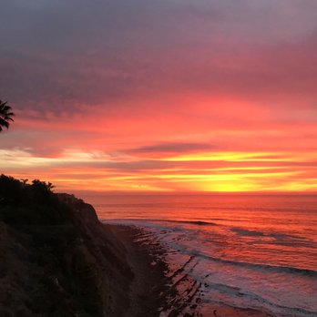 Bluff Cove - Beaches Near Me - Palos Verdes Estates, California