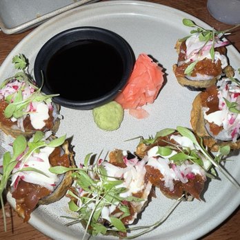 Chop Steakhouse & Bar - tuna roll - Steakhouses Near Me - Coconut Grove, Florida Chop Steakhouse & Bar - tuna roll - Steakhouses Near Me - Coconut Grove, Florida
