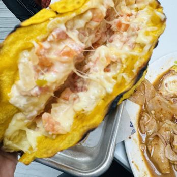 Mariscos El Submarino - El gobernador - Seafood Near Me - Jackson Heights, New York