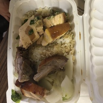 King's Kitchen - Went today to buy two meals and this is what I got. Called back looking for the manager and they told me how it's supposed to be. - Chinese Near Me - New York, New York King's Kitchen - Went today to buy two meals and this is what I got. Called back looking for the manager and they told me how it's supposed to be. - Chinese Near Me - New York, New York