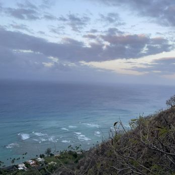 Diamond Head State Monument - Diamond Head Coastal View - Parks Near Me - Honolulu, Hawaii Diamond Head State Monument - Diamond Head Coastal View - Parks Near Me - Honolulu, Hawaii