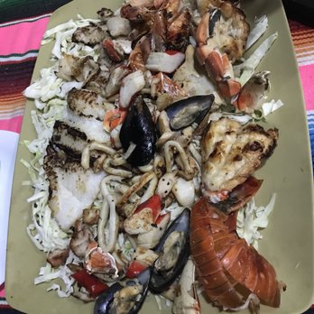 Calypso's - The seafood platter is breathtaking!It has all kinds of seafood!I highly recommended it!:) - Seafood Near Me - Cancún, ROO
