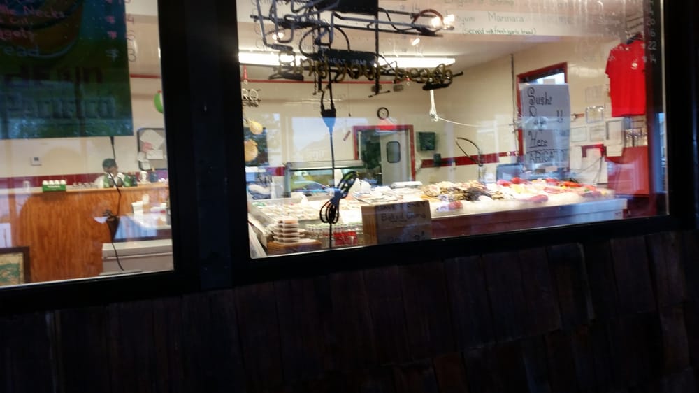 POINT LOOKOUT FISH DOCK Updated September 2024 99 Bayside Dr, Point